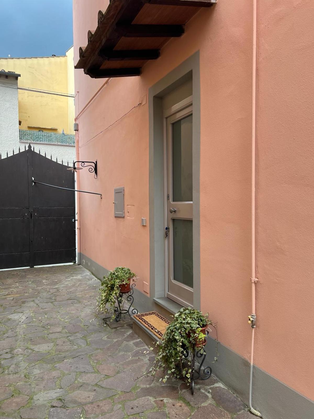 Messer Niccolo - Apartment In Florens Exteriör bild