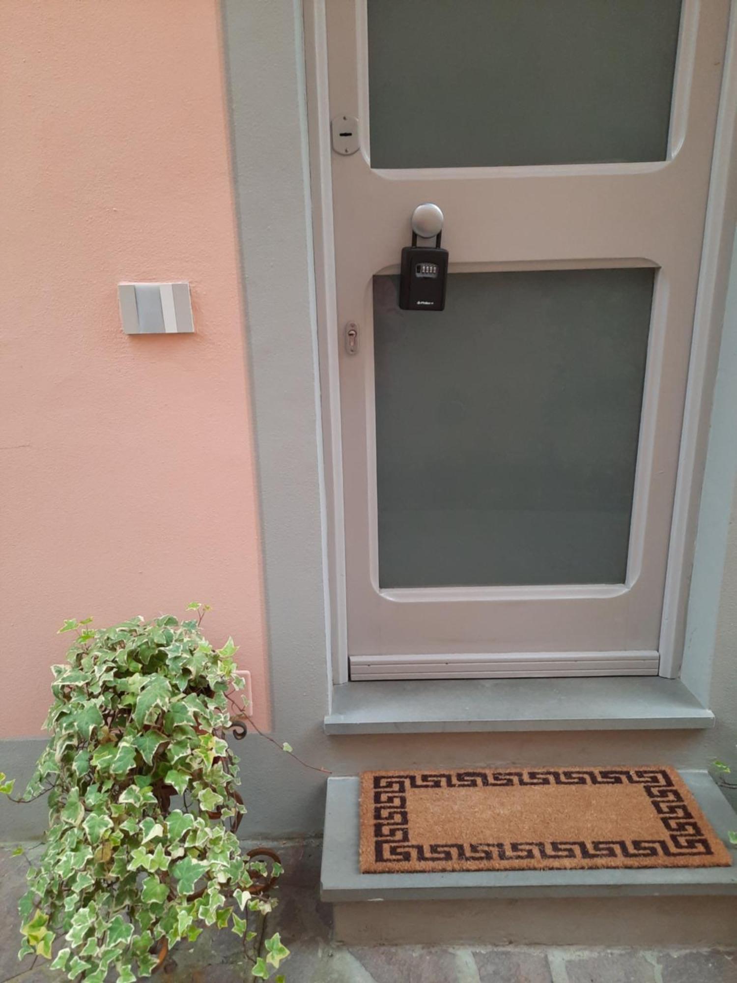 Messer Niccolo - Apartment In Florens Exteriör bild